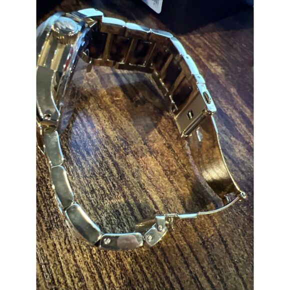 MICHAEL KORS RUNWAY GOLD TONE & TORTOISE BROWN LOGO MK BRACELET WATCH MK5788 EUC - Picture 6 of 10